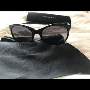 Butburry Sunglasses